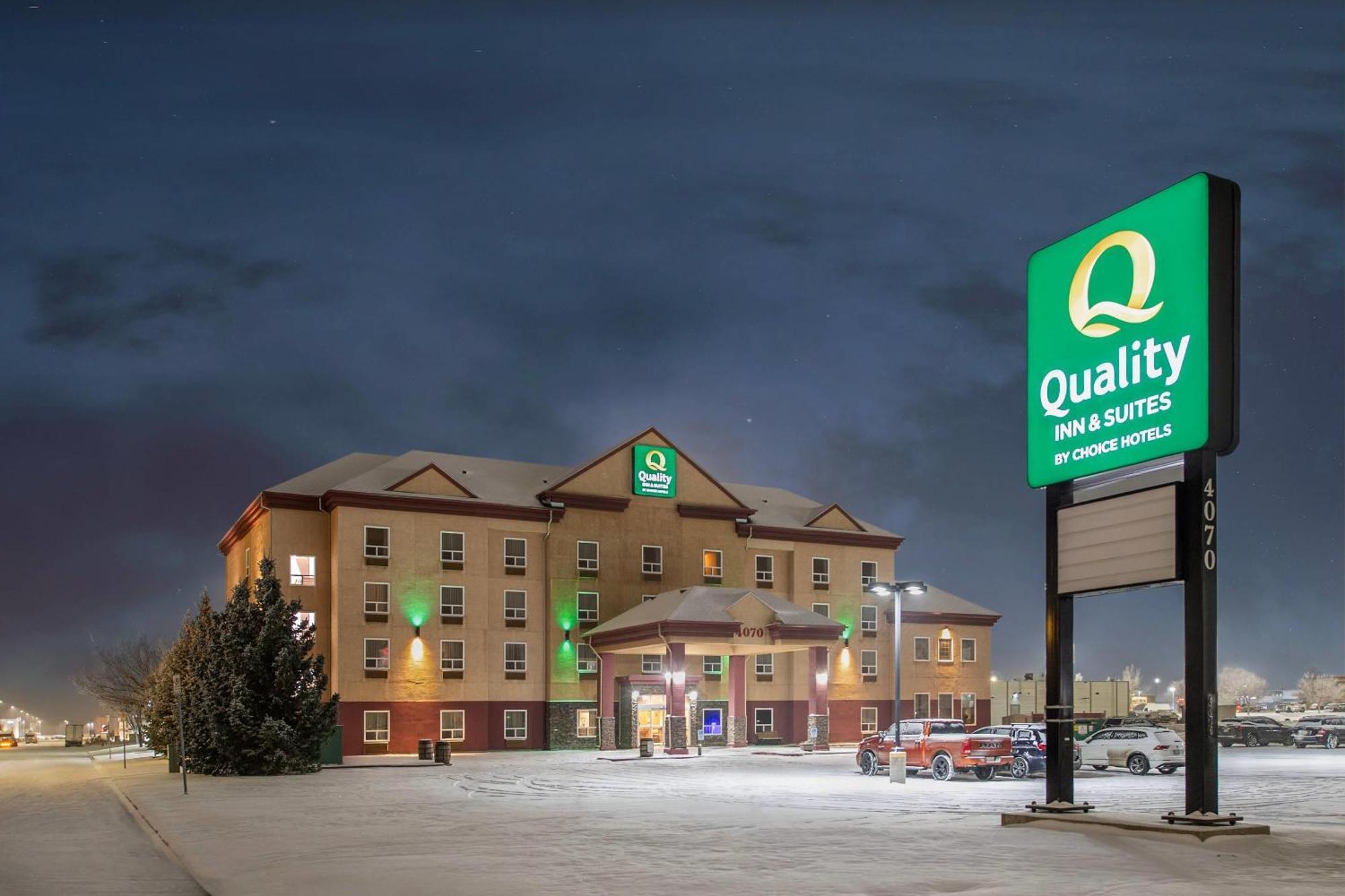 Quality Inn & Suites Летбридж Экстерьер фото