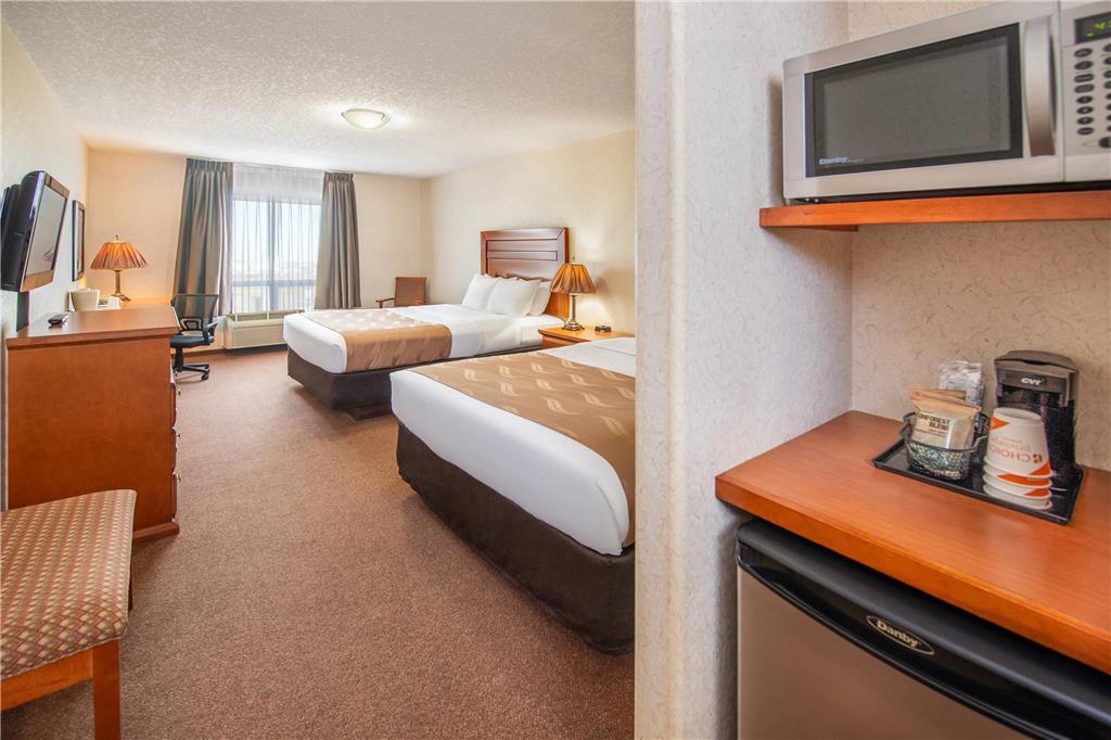 Quality Inn & Suites Летбридж Номер фото
